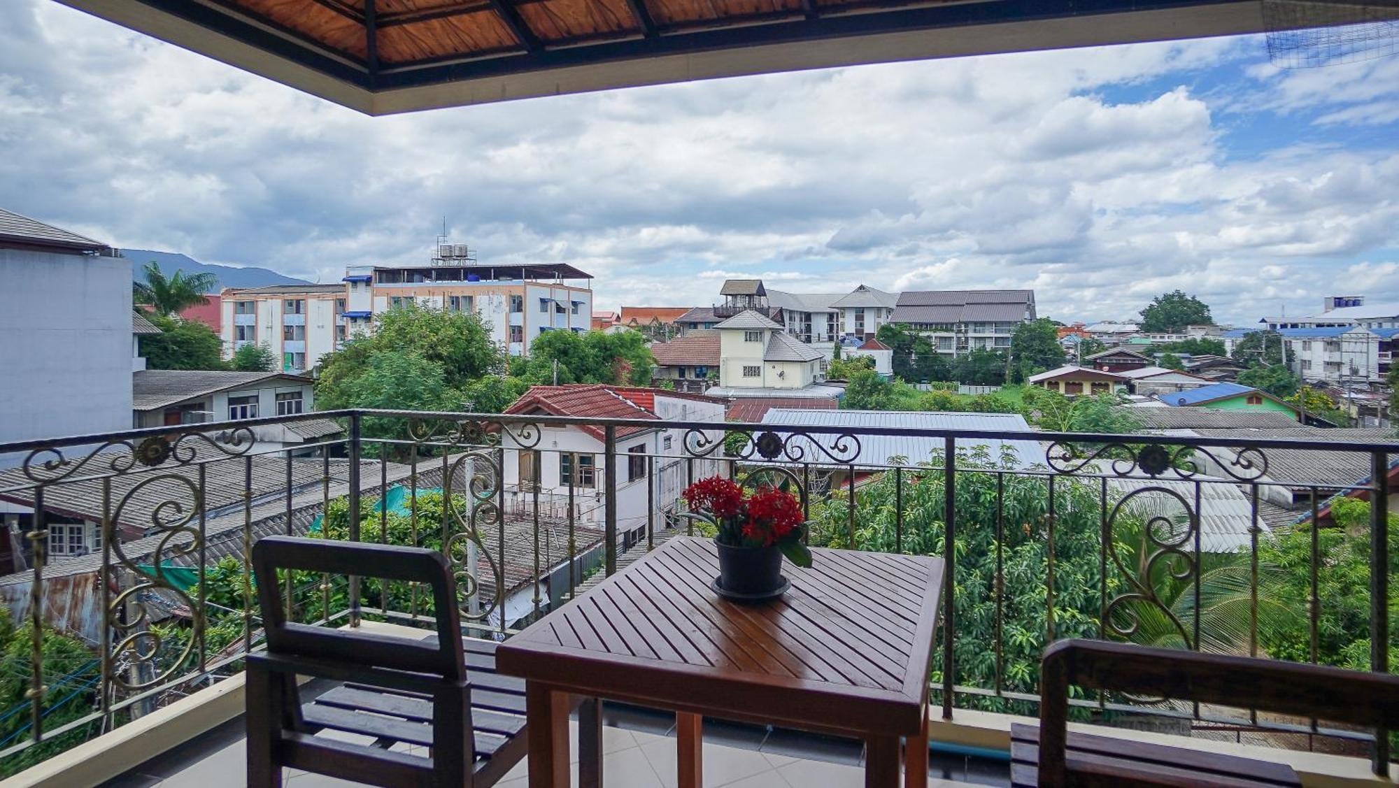 Aparthotel Laph Kham House Chiang Mai Exterior foto