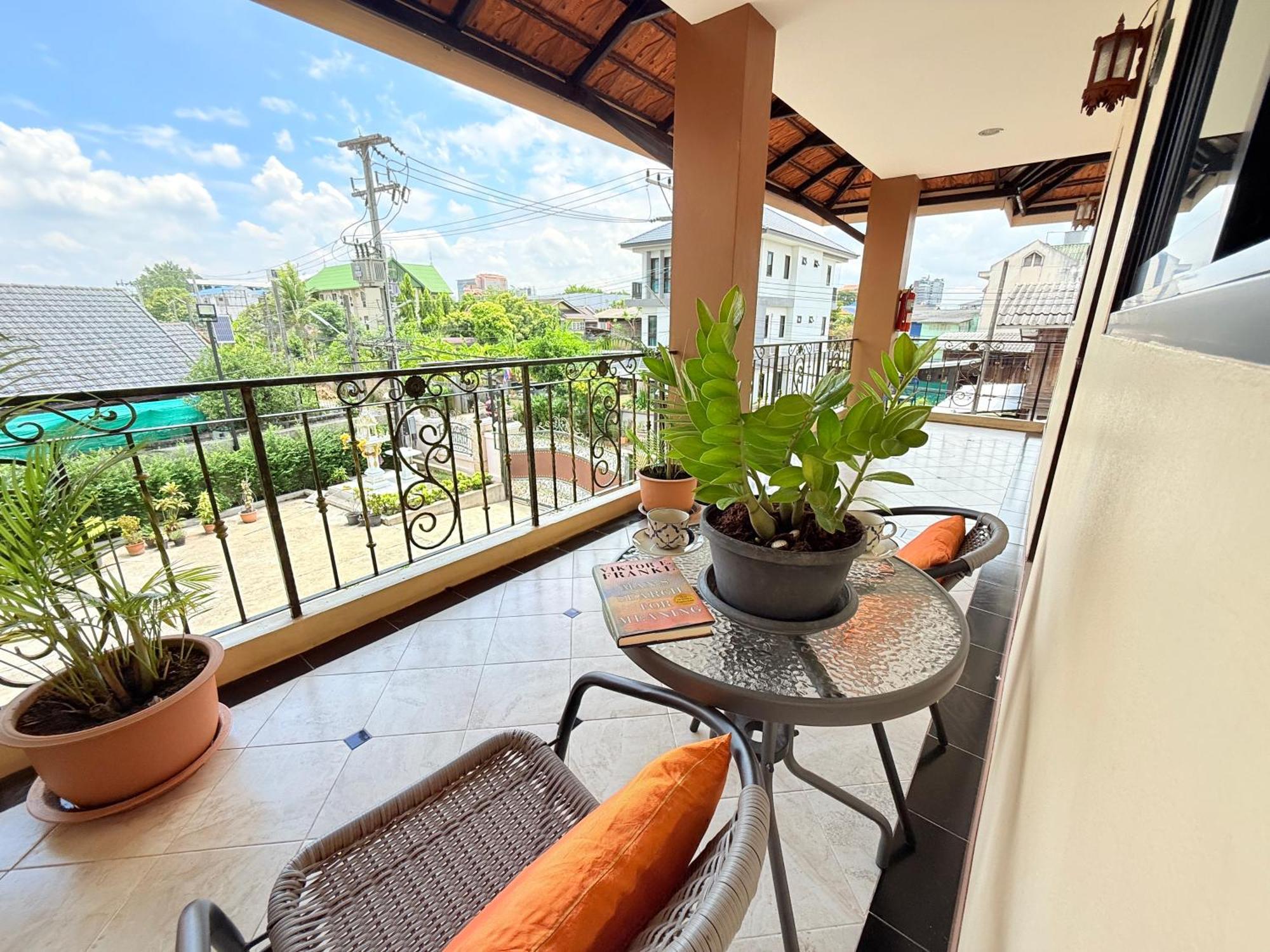Aparthotel Laph Kham House Chiang Mai Exterior foto