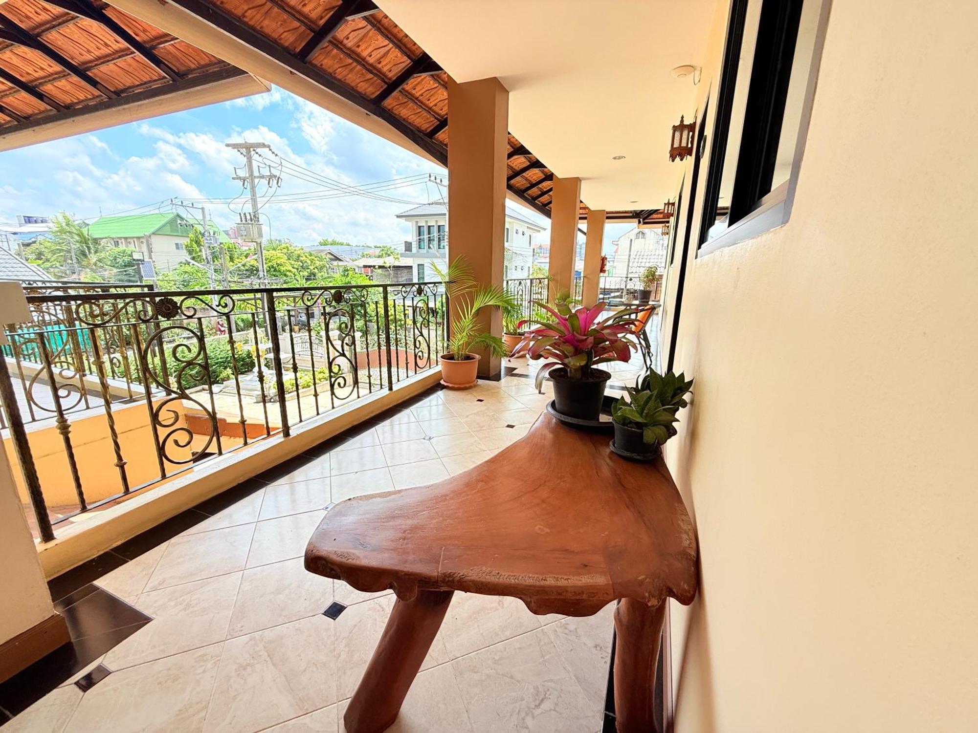 Aparthotel Laph Kham House Chiang Mai Exterior foto