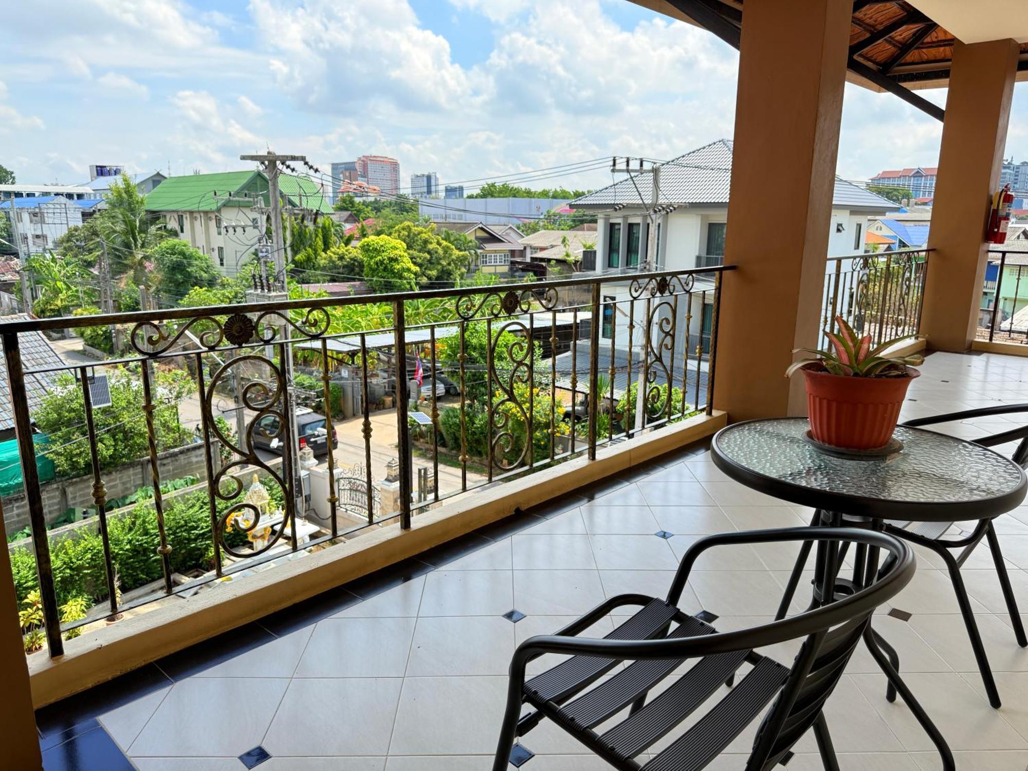 Aparthotel Laph Kham House Chiang Mai Exterior foto